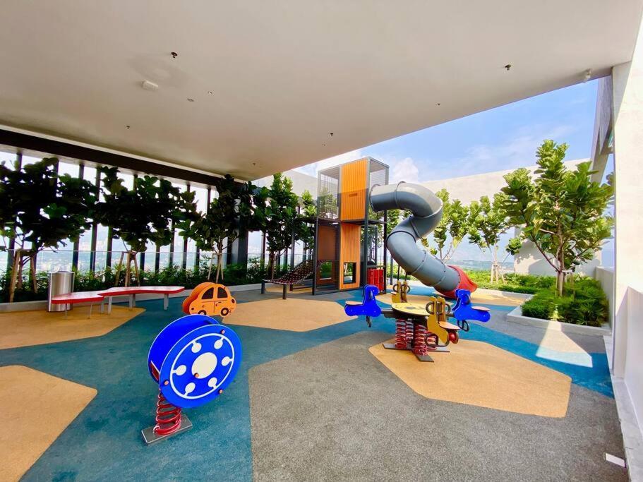 Beacon Executive #minimalist #skypool #georgetown #6pax #2br 2bath #3 Queen #quality Well Maintained #private Host *