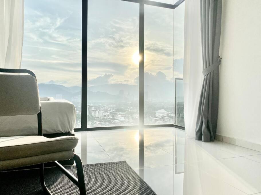 Beacon Executive #minimalist #skypool #georgetown #6pax #2br 2bath #3 Queen #quality Well Maintained #private Host Apartment
