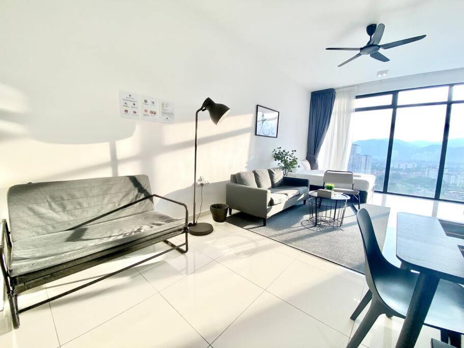 Beacon Executive #minimalist #skypool #georgetown #6pax #2br 2bath #3 Queen #quality Well Maintained #private Host Apartment *